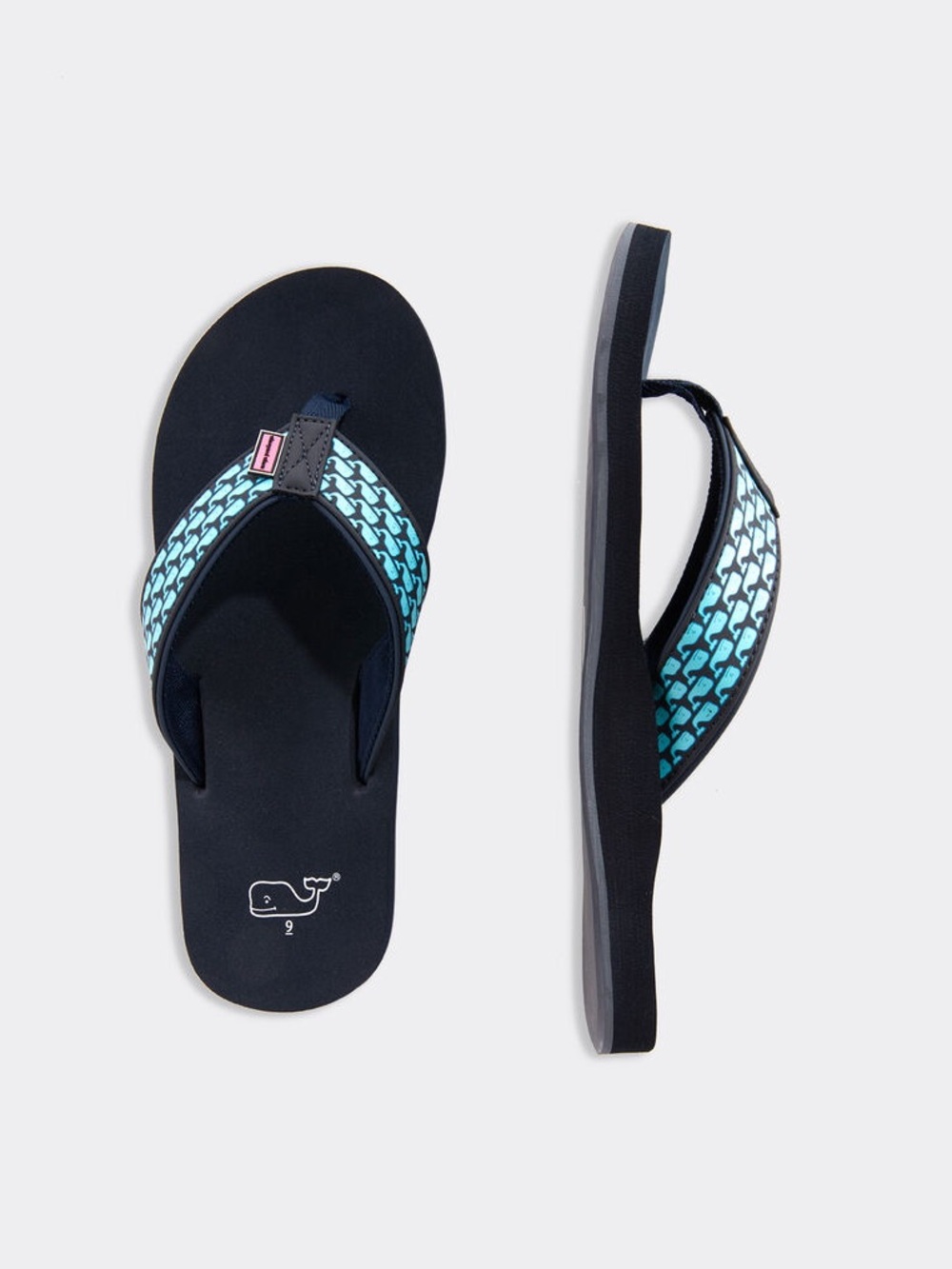 Vineyard vines Classic Whale Foam Flip Flops - Size 9